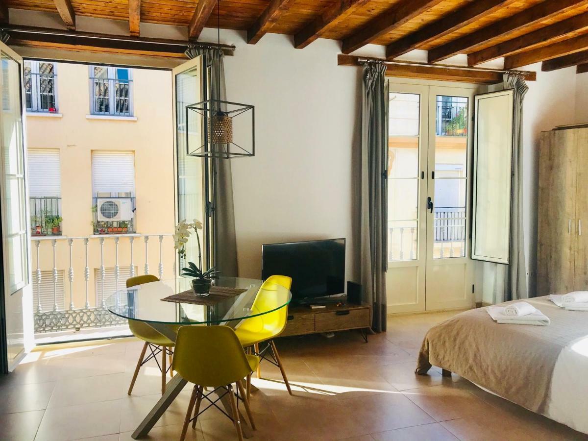 Homely Málaga Loft Gaona Centro Exterior foto